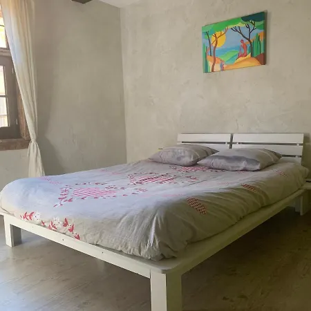 La Maison De Chloe Daire